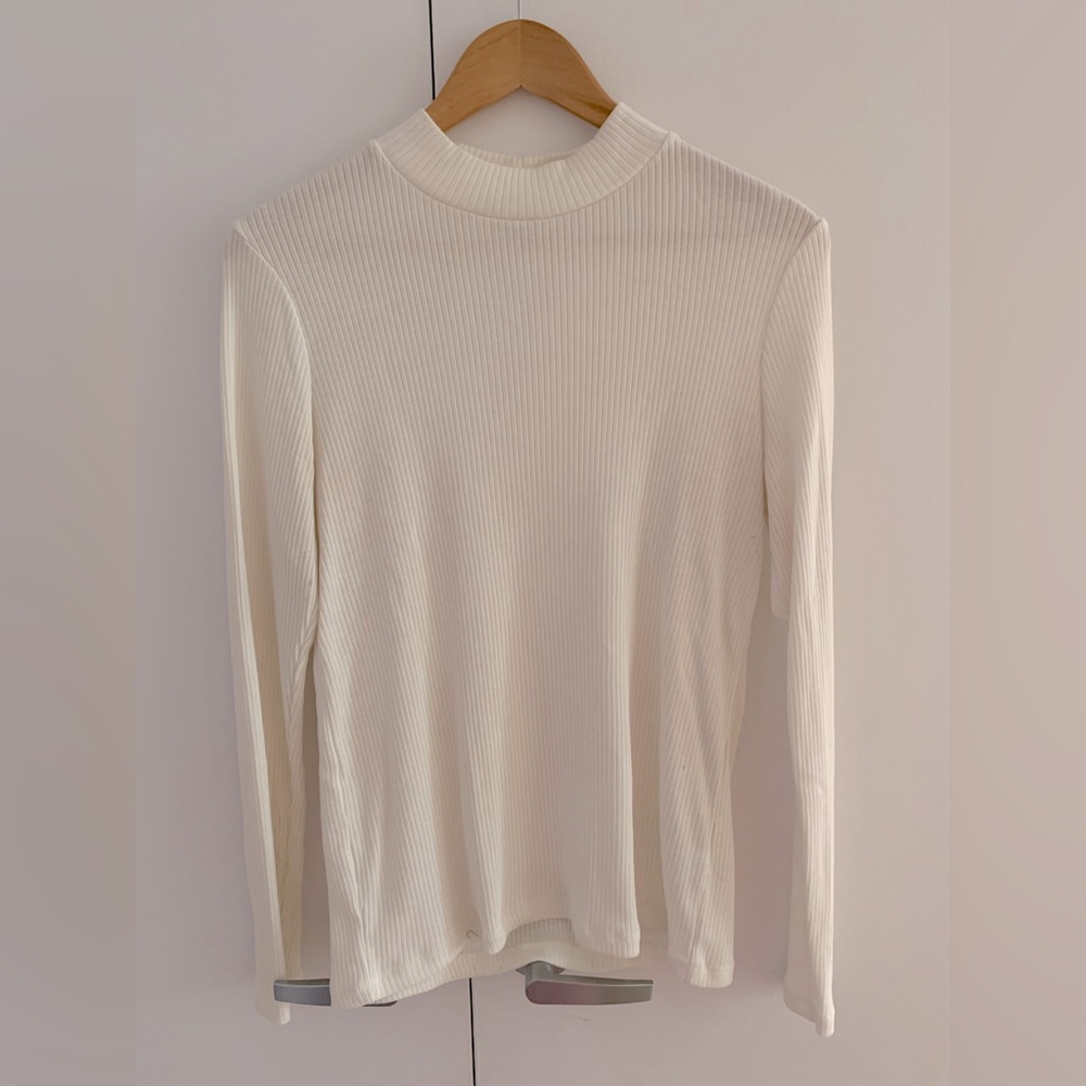 Classy Crewneck